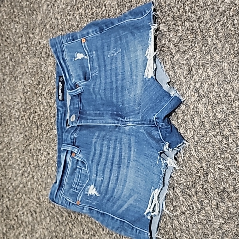 Cut off shorts